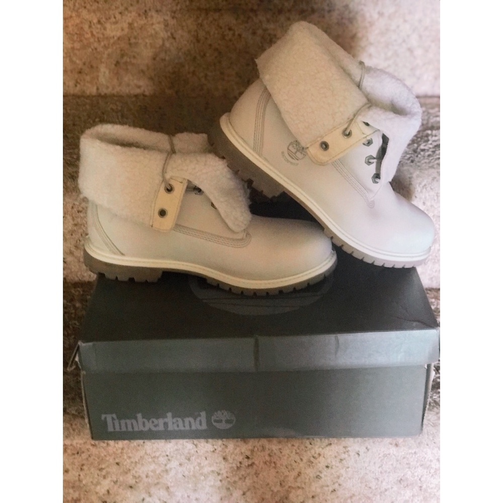 Women’s Timberlands Teddy Fold Down